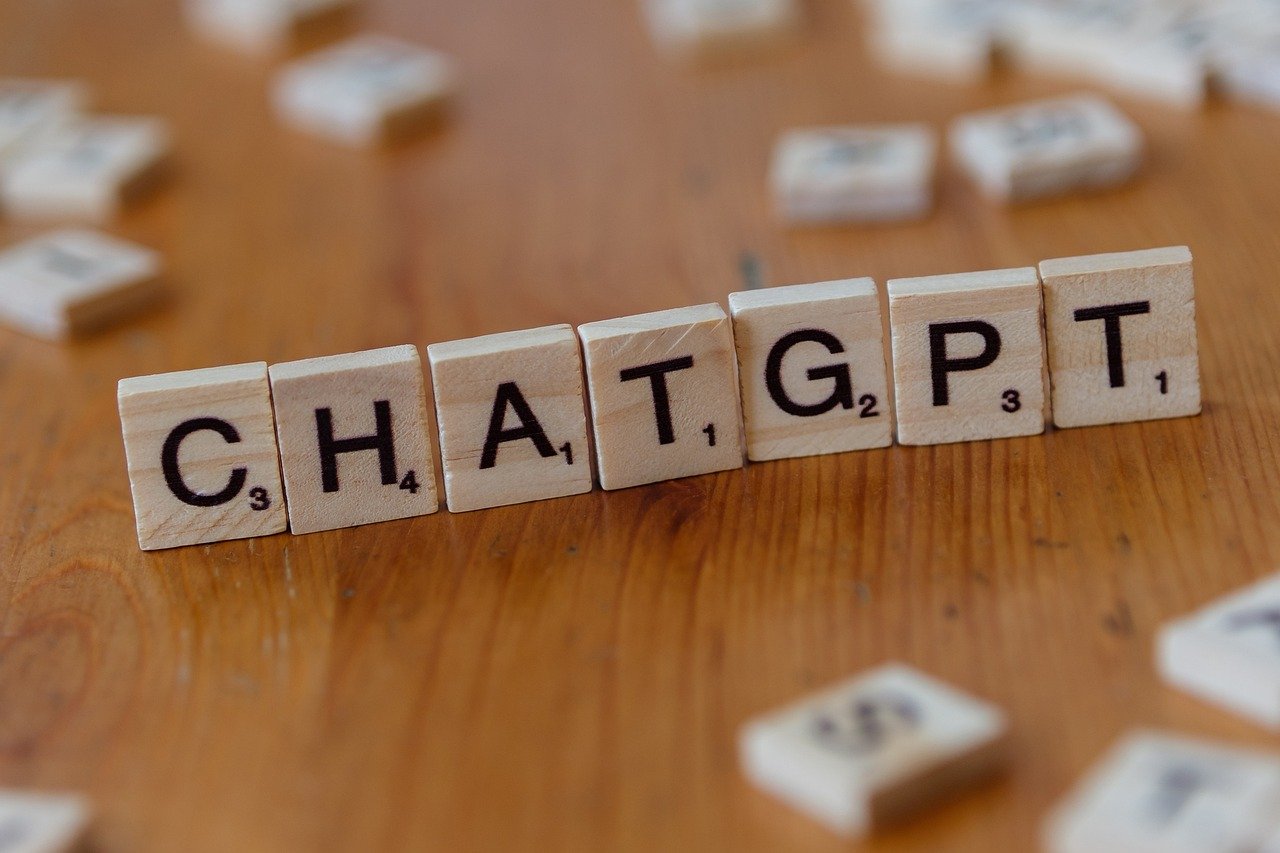 様々な運用業務でうまく使える！ CHAT-GPTのうまい使い方50選